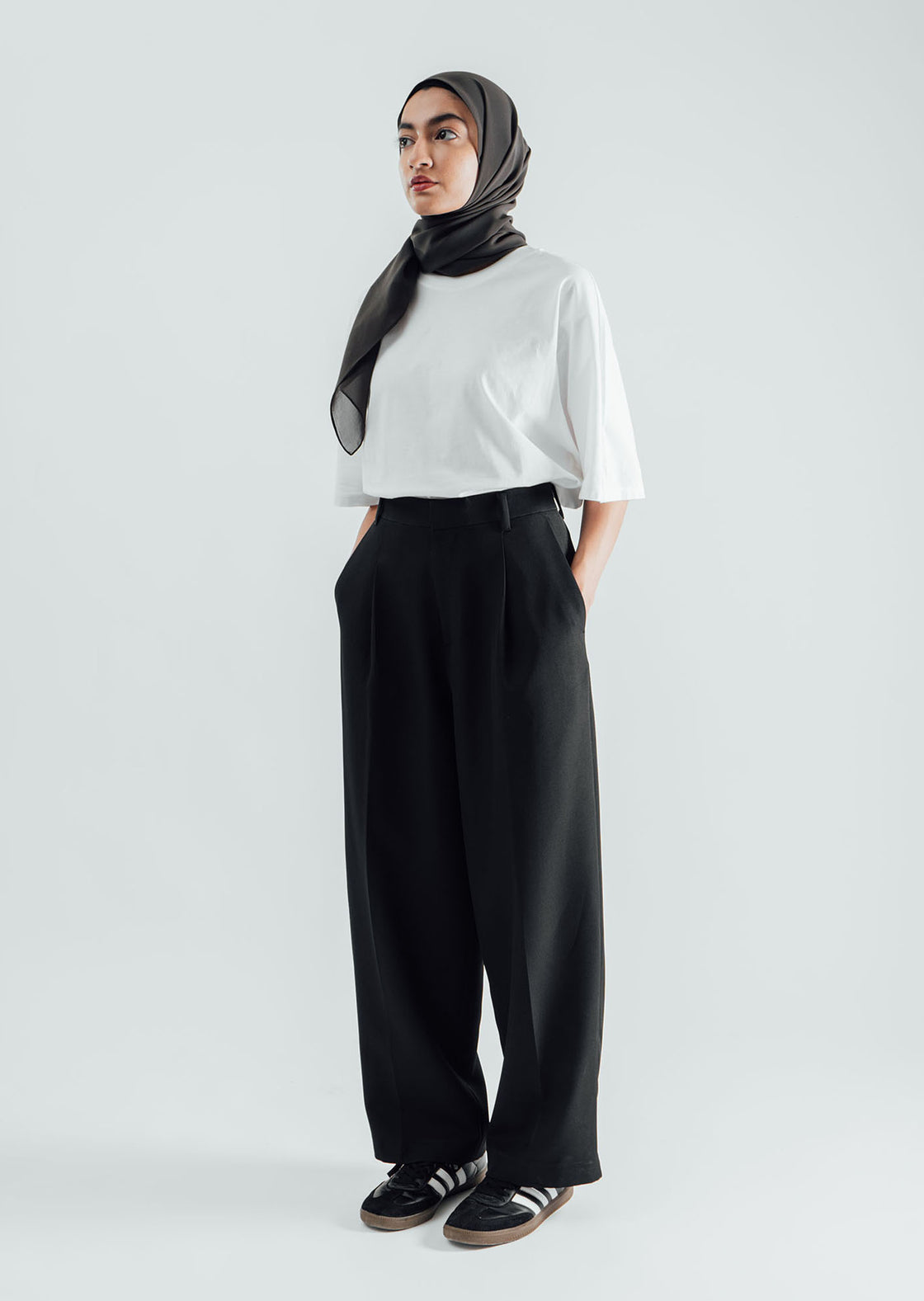 High Waist Pleated Straight Pant