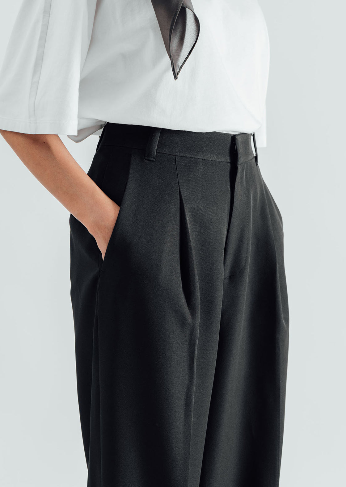 High Waist Pleated Straight Pant