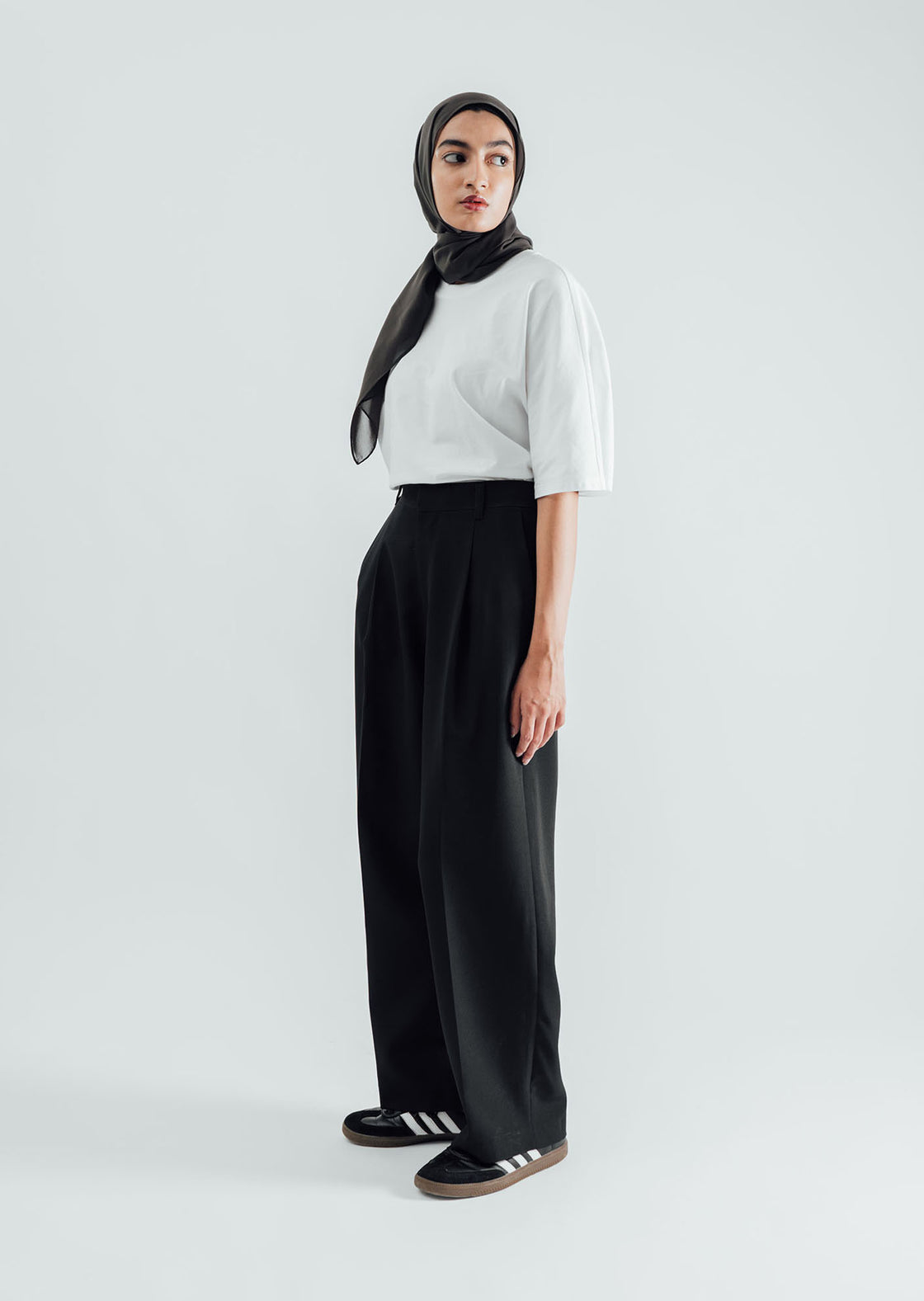 High Waist Pleated Straight Pant