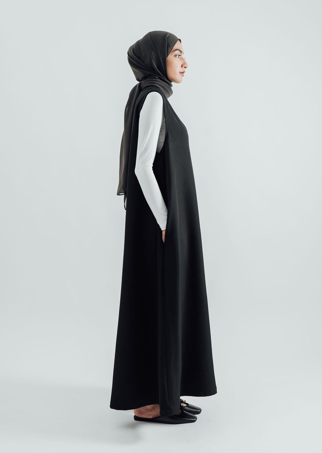 V-Neck Flared Long Dress - Black